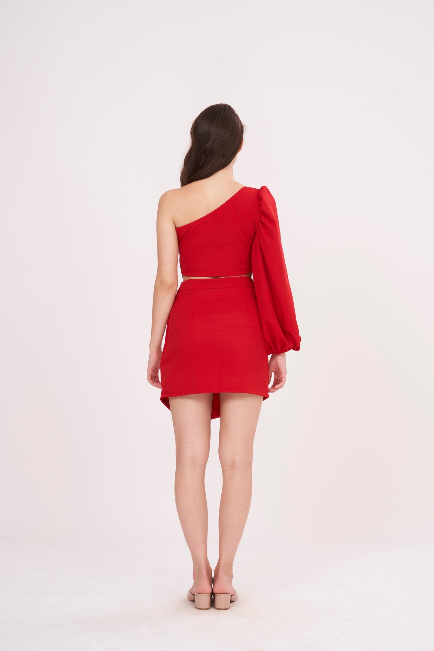 One-sleeve Ravishing Red top, perfect for formal and casual occasions. Feminine style adds a hint of sexiness and glamour to any outfit.
