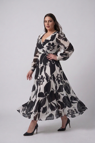 Noir Floral Grace