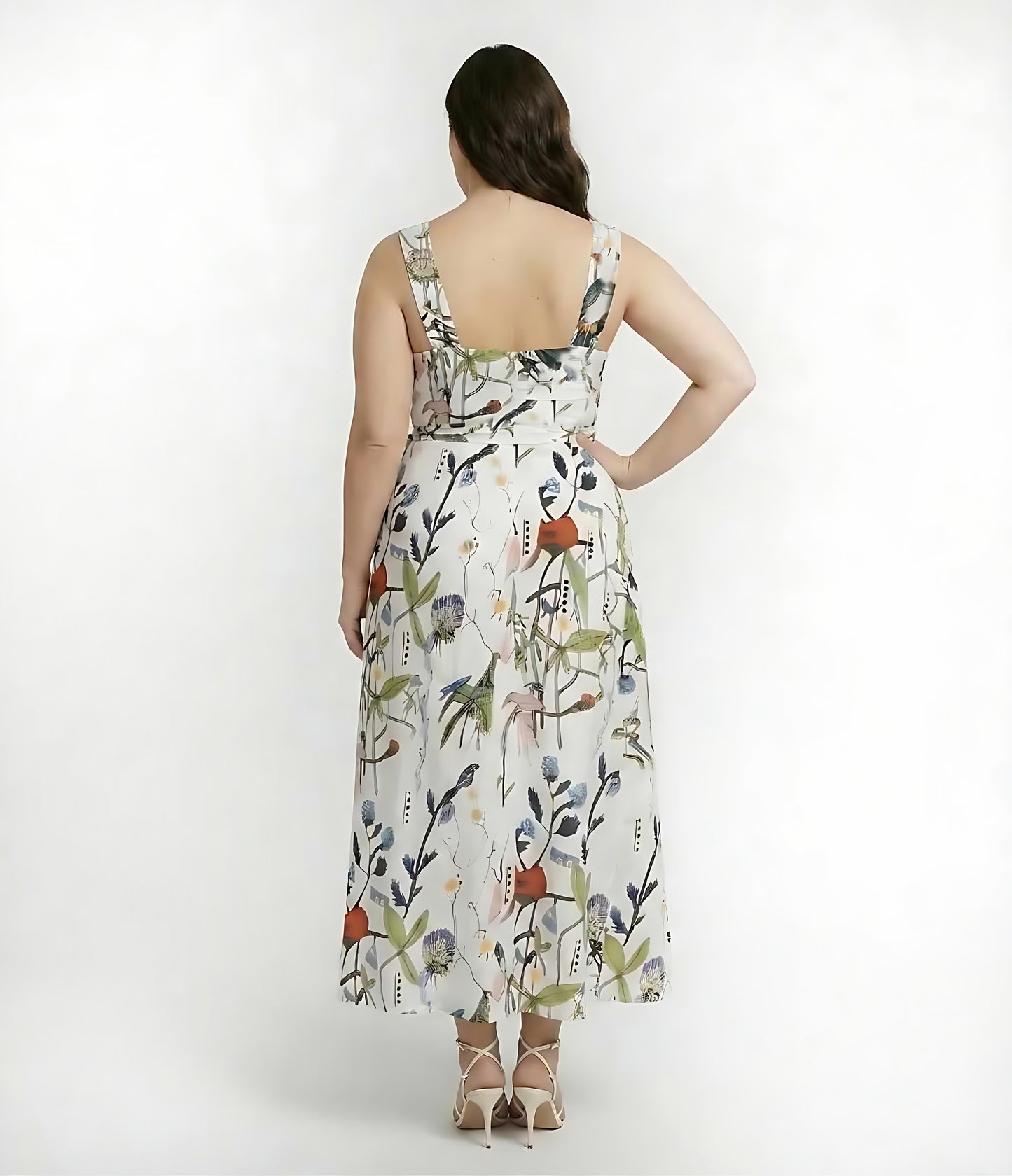 Plus size chinon dress with a fluid silhouette that moves easily and feels comfortable to wear