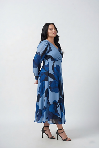 Curve fit crepe dress with a V-neckline and side slit, designed to flatter the upper body and add movement