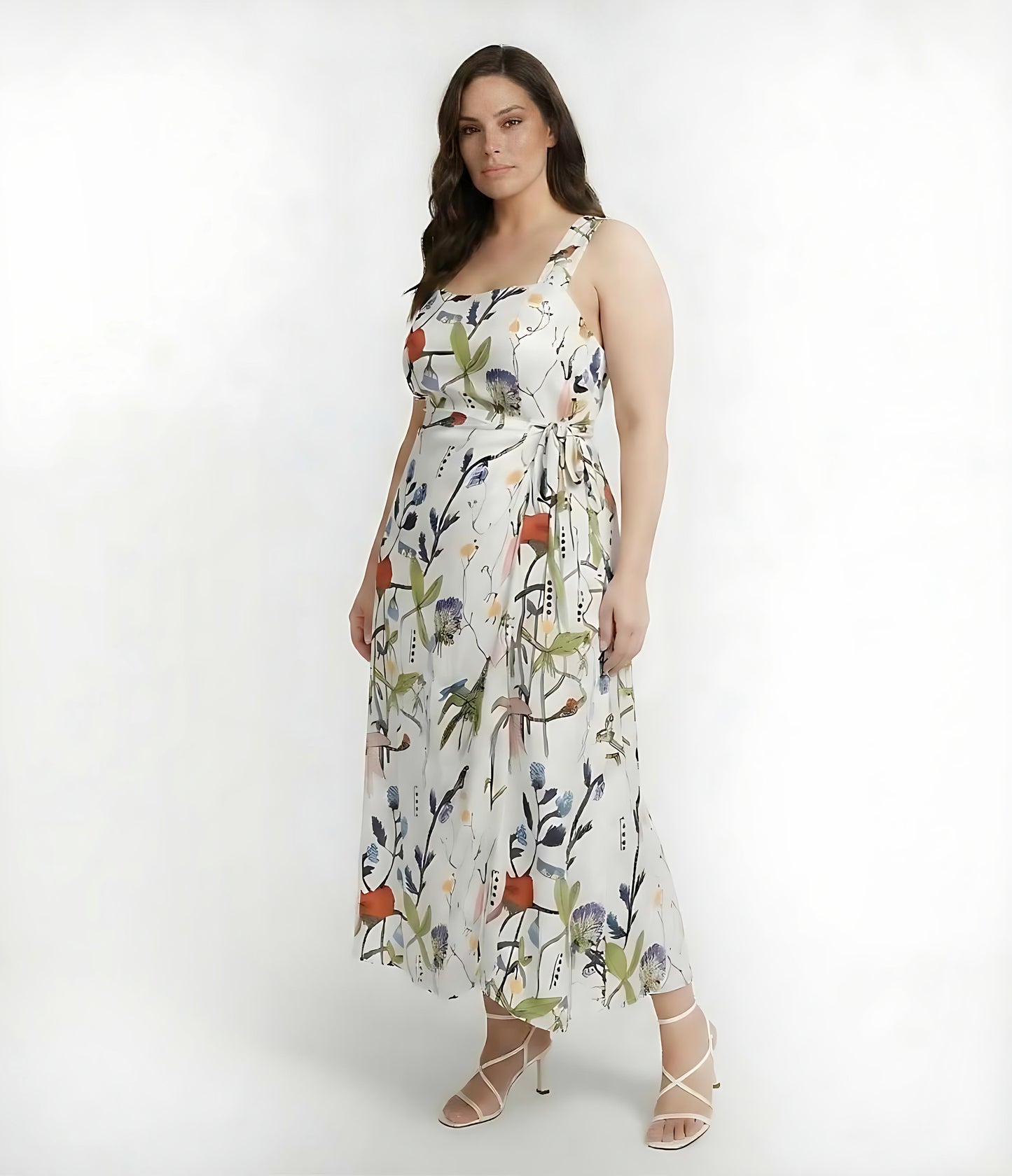 Extended size floral chinon dress, perfect for parties, dinners, and evening occasions