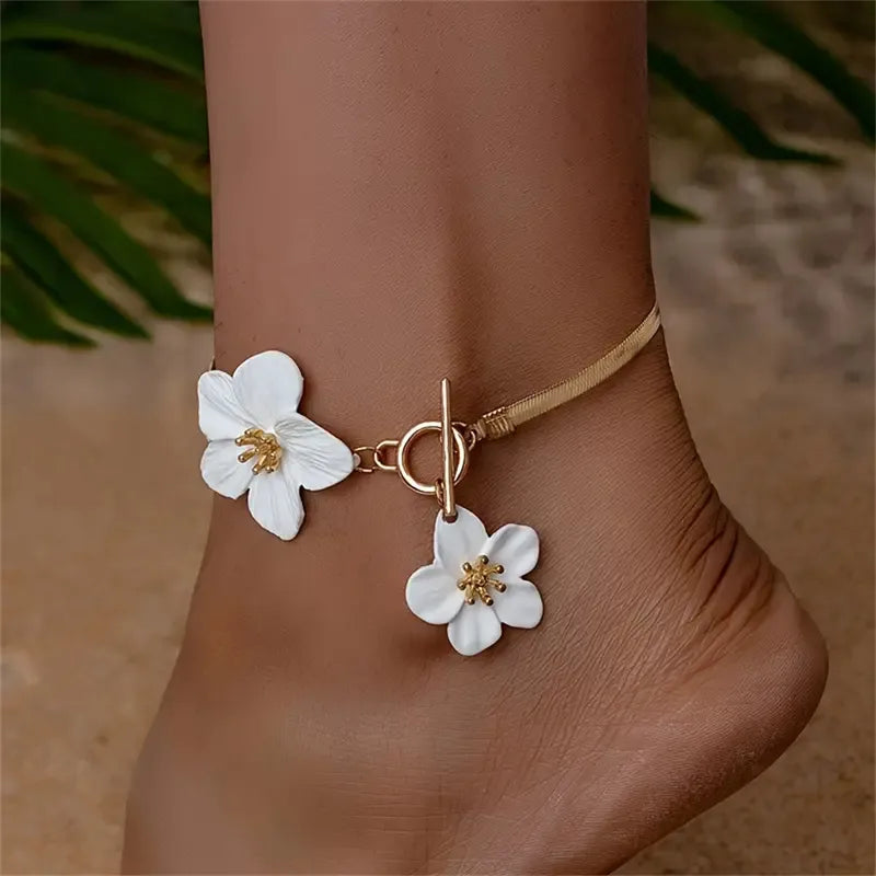 Floral Charm Anklet – White